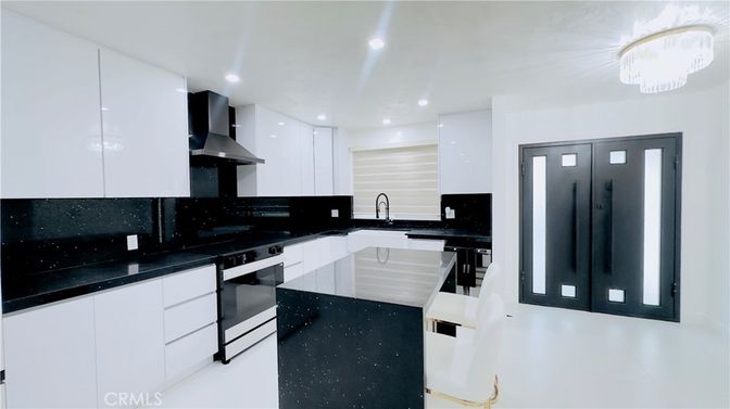 Interior, Kitchen, Recessed Lighting