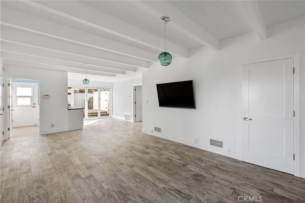 Empty room, Interior, Pendant Lights, Wood Texture Flooring