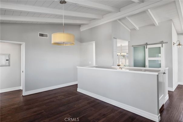 Interior, Pendant Lights, Wood Texture Flooring