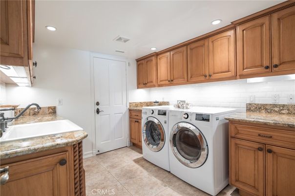 Interior, Recessed Lighting, Washer