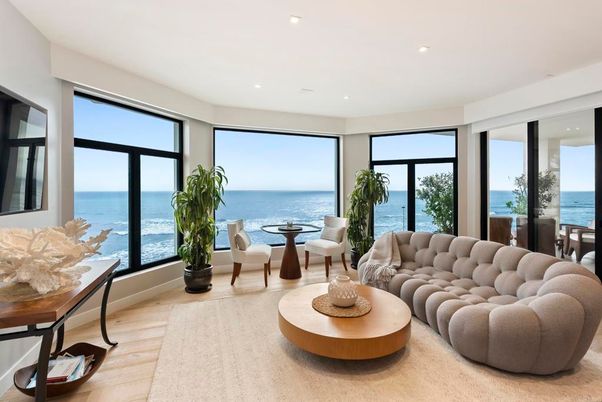 Interior, Living room, Recessed Lighting, Water, Wood Texture Flooring