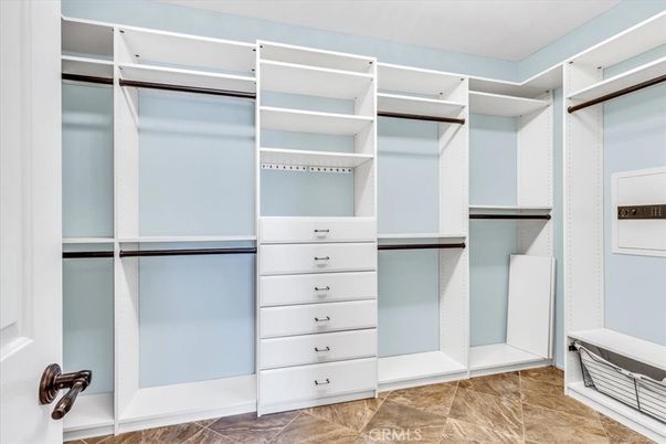 Interior, Walk-in Closets