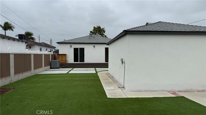 Backyard, Exterior
