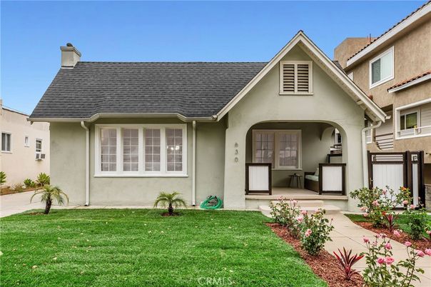 Backyard, Exterior, Facade, Ranch