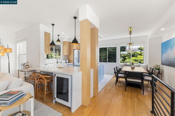Dining room, Interior, Kitchen, Pendant Lights, Recessed Lighting, Wood Texture Flooring