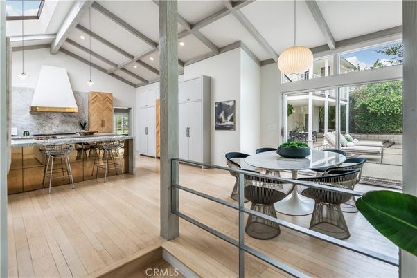 Dining room, Interior, Kitchen, Pendant Lights, Recessed Lighting, Wood Texture Flooring