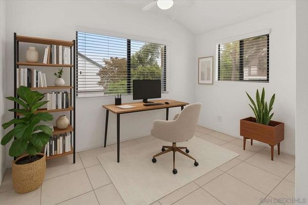 Home Office, Interior