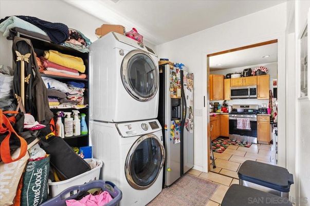 Interior, Kitchen, Recessed Lighting, Utility Closets, Washer