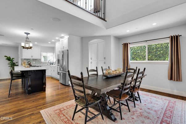 Chandelier, Dining room, Interior, Kitchen, Recessed Lighting, Wood Texture Flooring