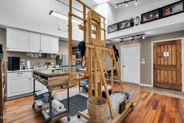 Fitness Equipment, Interior, Kitchen, Wood Texture Flooring