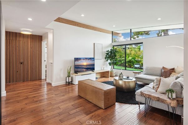 Interior, Living room, Recessed Lighting, Wooden Beams, Wood Texture Flooring