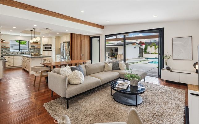 Dining room, Interior, Kitchen, Living room, Pendant Lights, Recessed Lighting, Stainless Steel Appliances, Wood Texture Flooring