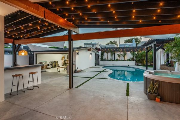 Exterior, Hot Tub, Pool