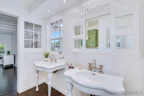 Bathroom, Dual Sink Vanities, Interior, Recessed Lighting, Wood Texture Flooring