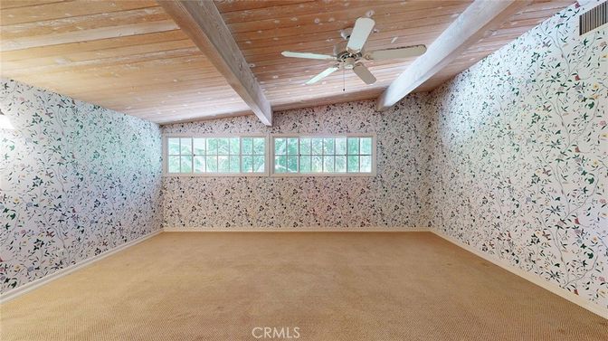 Empty room, Interior, Recessed Lighting, Wooden Beams, Wooden Ceilings