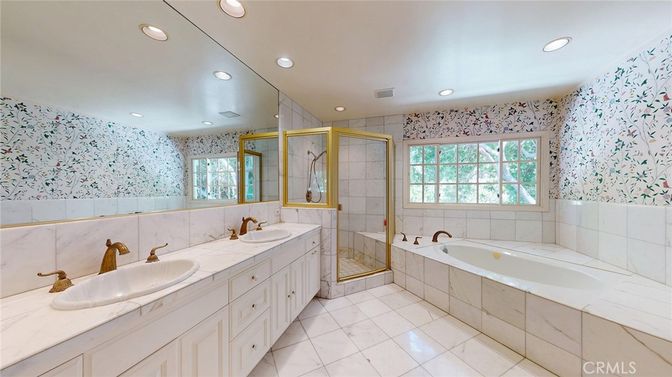 Bathroom, Dual Sink Vanities, Glass Shower, Interior, Recessed Lighting