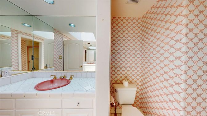 Bathroom, Interior, Recessed Lighting, Tile Countertops