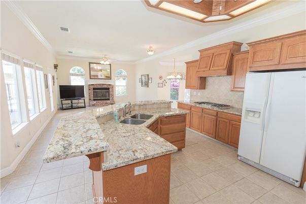 Chandelier, Fireplace, Interior, Kitchen, Pendant Lights