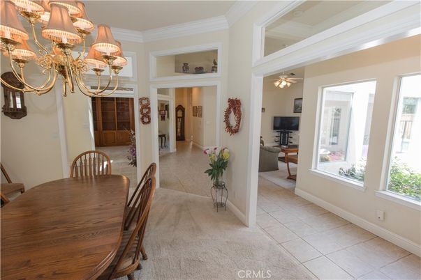 Chandelier, Dining room, Interior