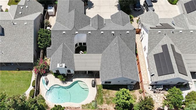 Exterior, Drone