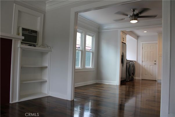 Empty room, Interior, Recessed Lighting, Washer, Wood Texture Flooring