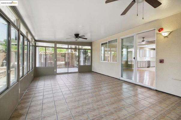 Empty room, Interior, Sun Room