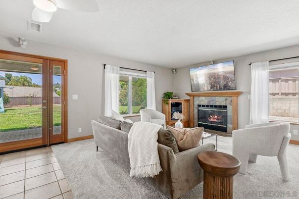 Fireplace, Interior, Living room