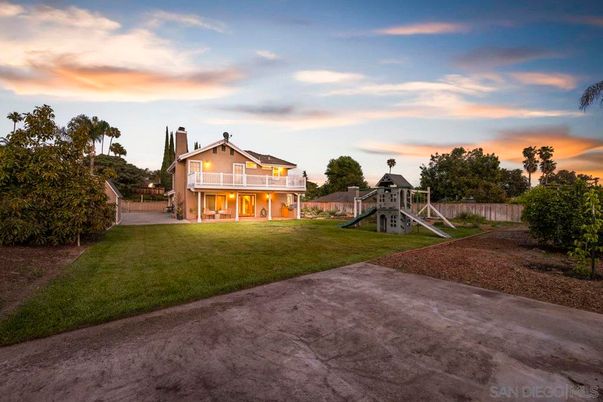 Backyard, Exterior, Playground