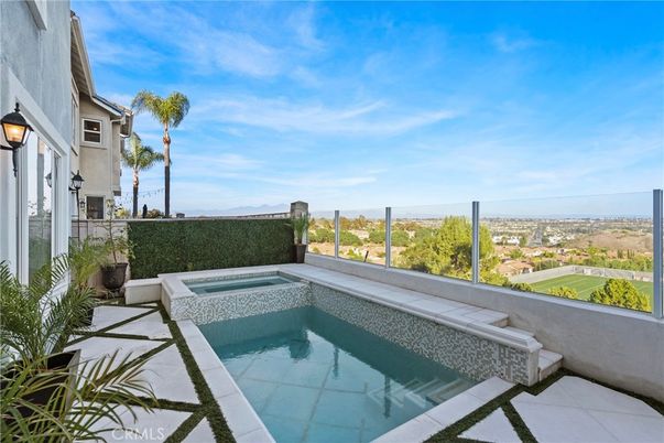 Exterior, Pool, Water