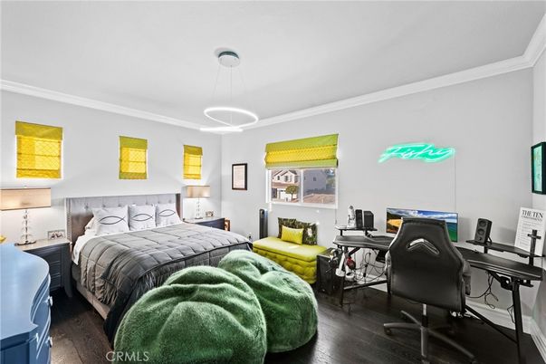 Bedroom, Home Office, Interior, Pendant Lights, Wood Texture Flooring