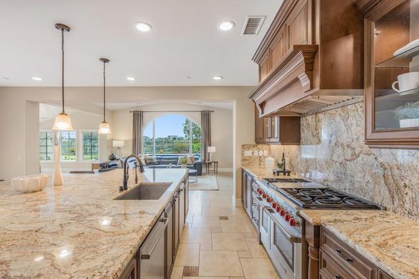 Interior, Kitchen, Living room, Pendant Lights, Recessed Lighting, Stainless Steel Appliances