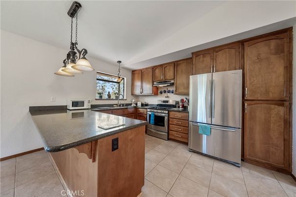 Interior, Kitchen, Pendant Lights, Stainless Steel Appliances
