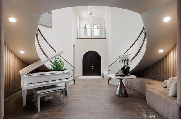 Interior, Piano, Recessed Lighting
