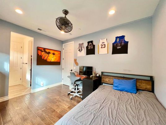 Bedroom, Home Office, Interior, Recessed Lighting, Wood Texture Flooring