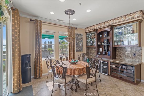 Dining room, Interior, Pendant Lights, Recessed Lighting