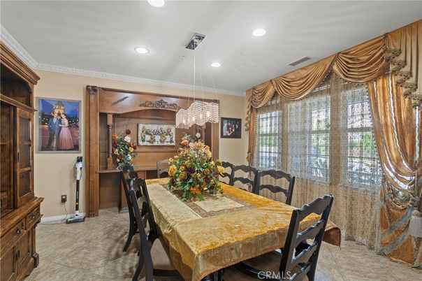 Dining room, Interior, Pendant Lights, Recessed Lighting