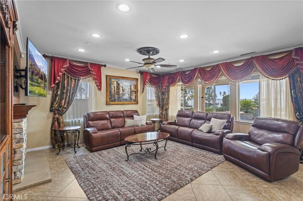 Fireplace, Interior, Living room, Recessed Lighting