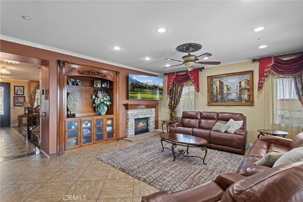 Fireplace, Interior, Living room, Recessed Lighting
