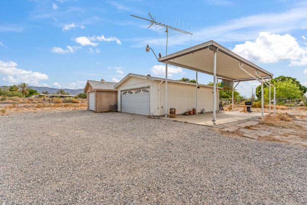 Backyard, Detached Garage, Exterior
