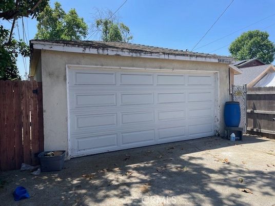 Detached Garage, Exterior