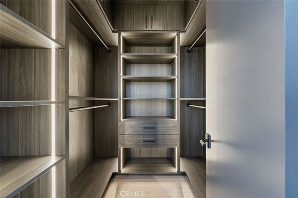 Interior, Walk-in Closets