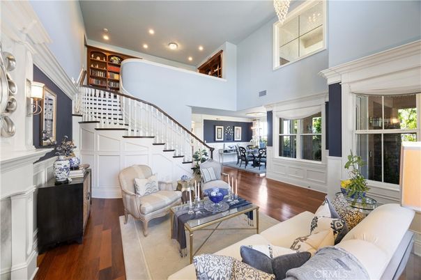 Dining room, Interior, Living room, Recessed Lighting, Wood Texture Flooring