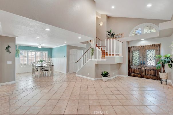 Dining room, Interior, Recessed Lighting