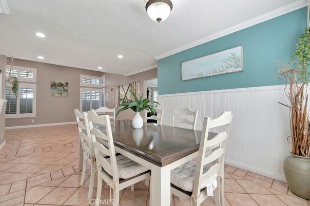 Dining room, Interior, Recessed Lighting