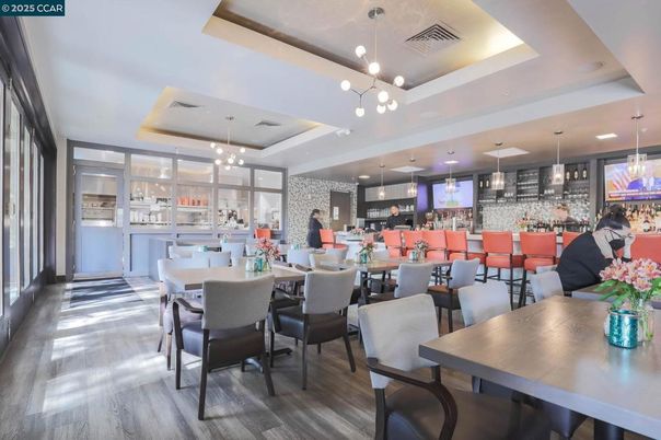 Dining room, Interior, Pendant Lights, Recessed Lighting, Wood Texture Flooring