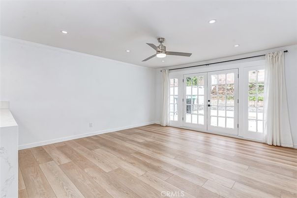 Empty room, Interior, Recessed Lighting, Wood Texture Flooring