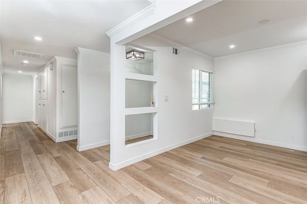 Empty room, Interior, Recessed Lighting, Wood Texture Flooring