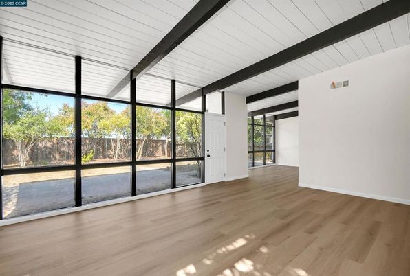Empty room, Interior, Wooden Beams, Wood Texture Flooring