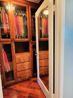Interior, Walk-in Closets, Wood Texture Flooring