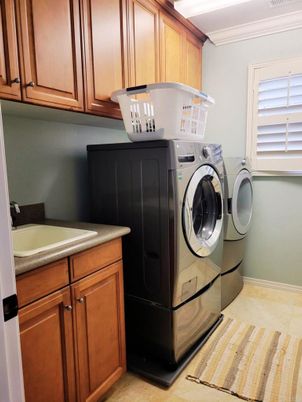 Interior, Washer